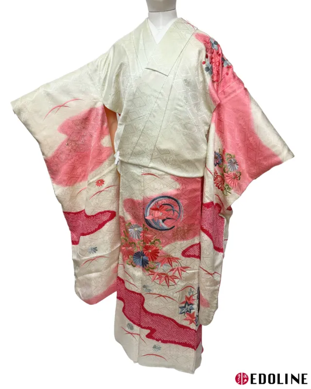 Rosa-Weißer Furisode mit aufwändiger Bestickung
