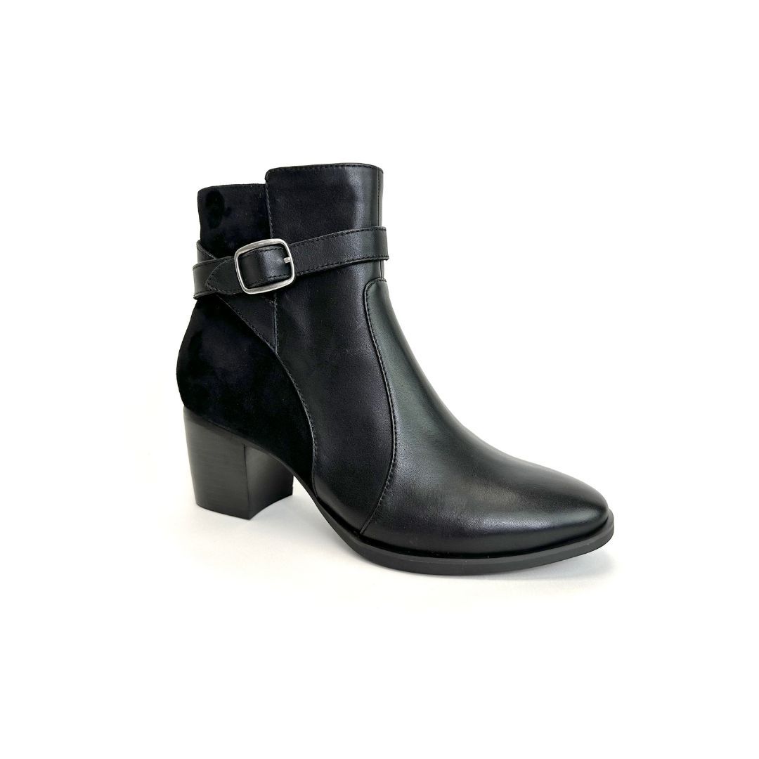 Rebecca, Size: 39, Color: Black