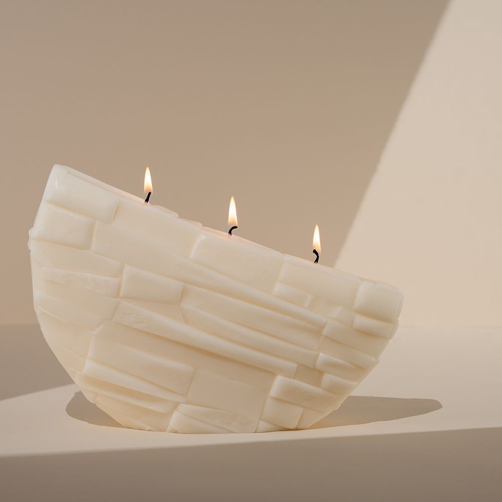 &#39;Fragments n. 2&#39; Candle