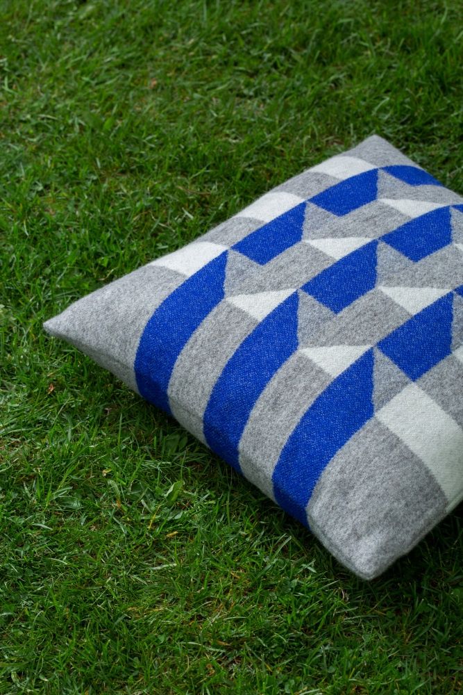 Kvam Blue Cusion