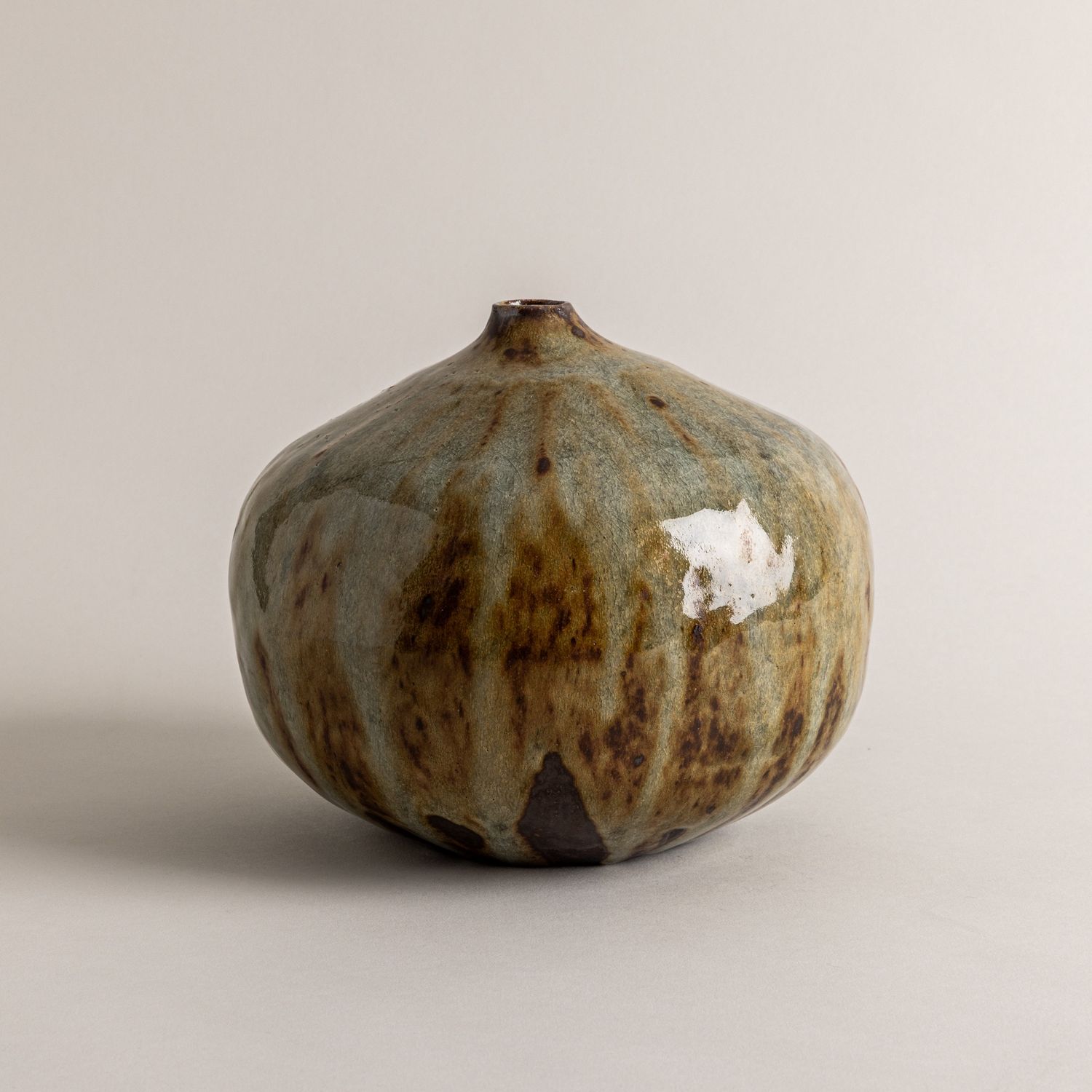 Spotted Vessel n. 16