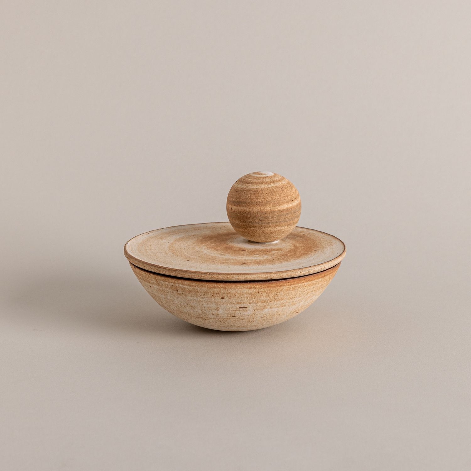 Rounded Lidded Vessel with Sphere, White