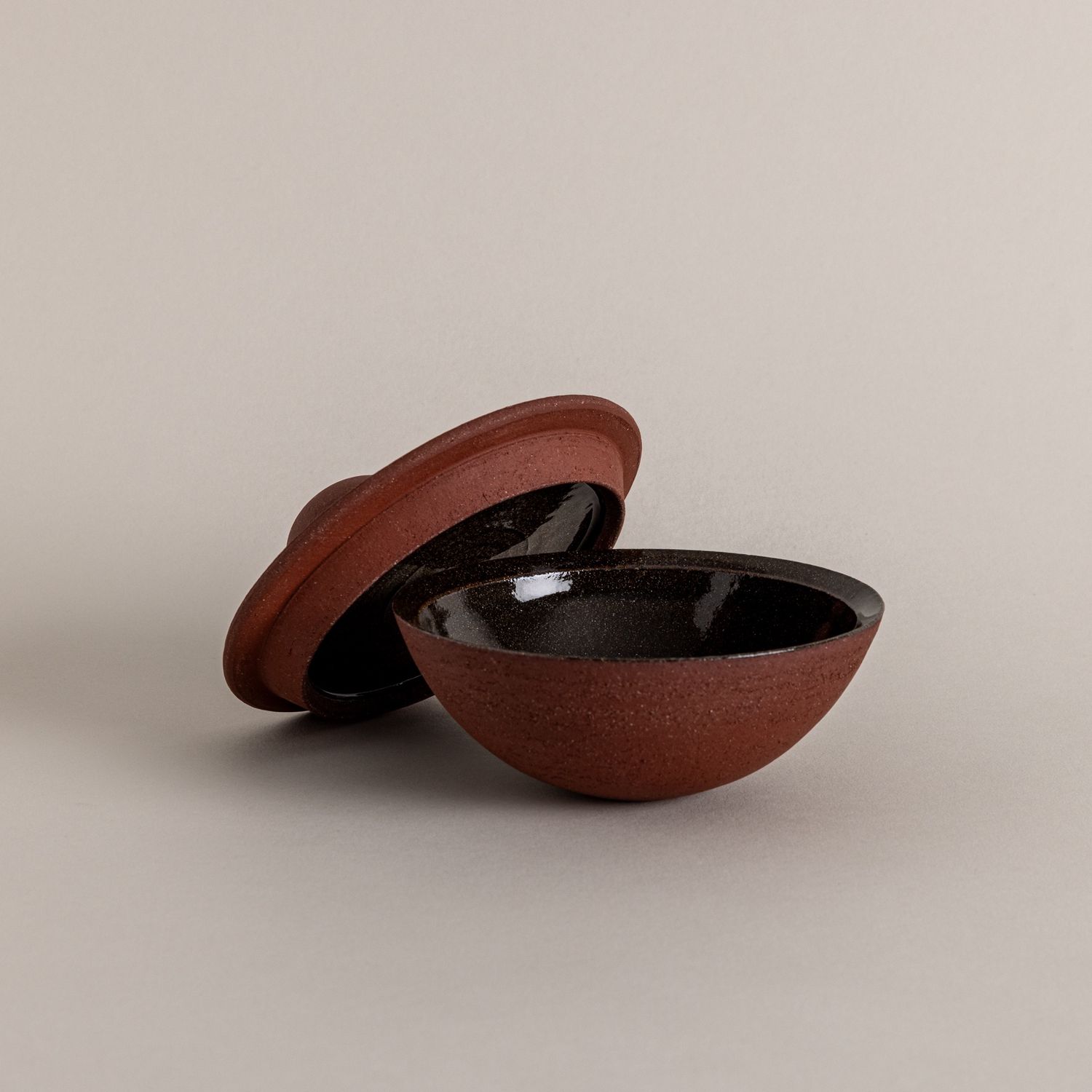 Rounded Lidded Vessel with Sphere, Red