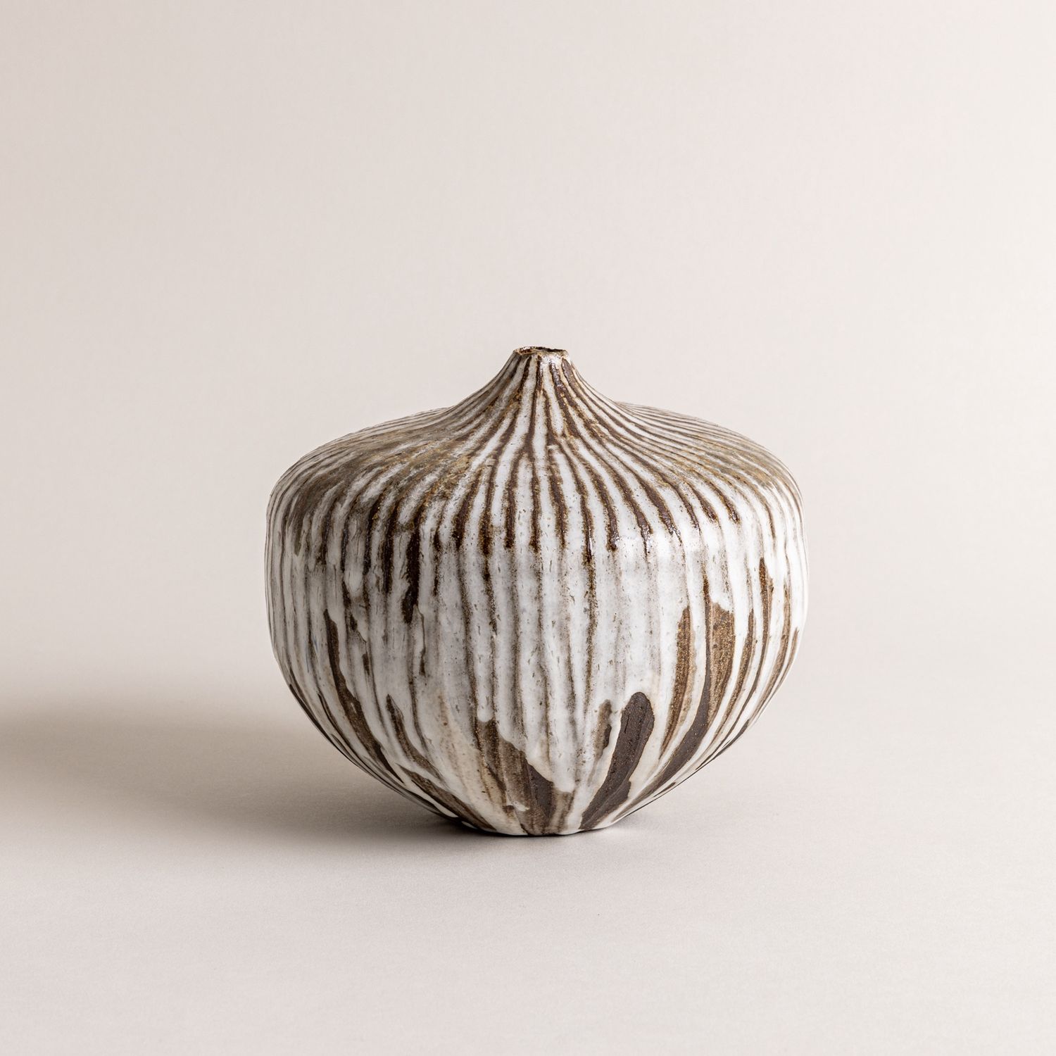 Carved Lines Vessel n. 28