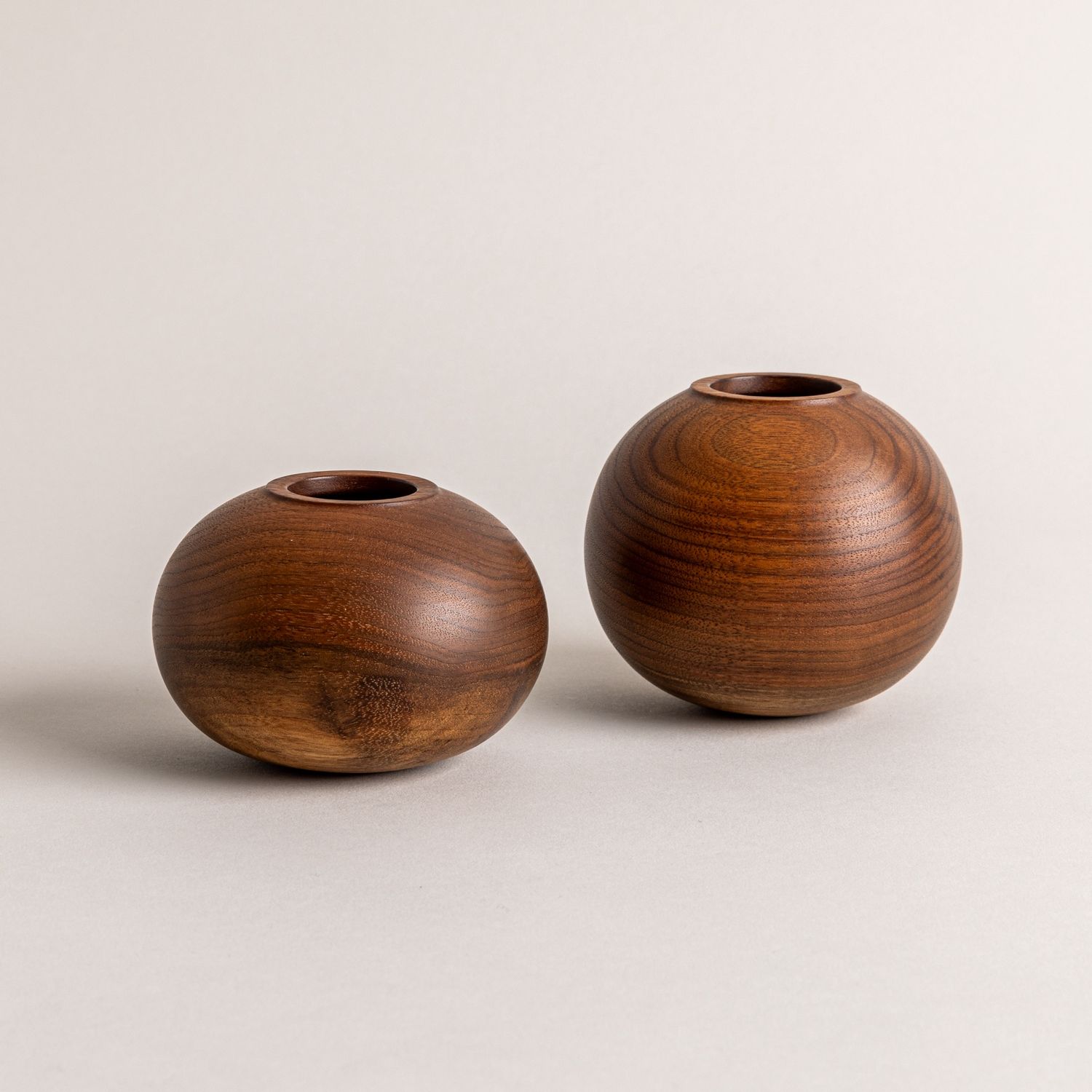 Spherical Hollow Forms