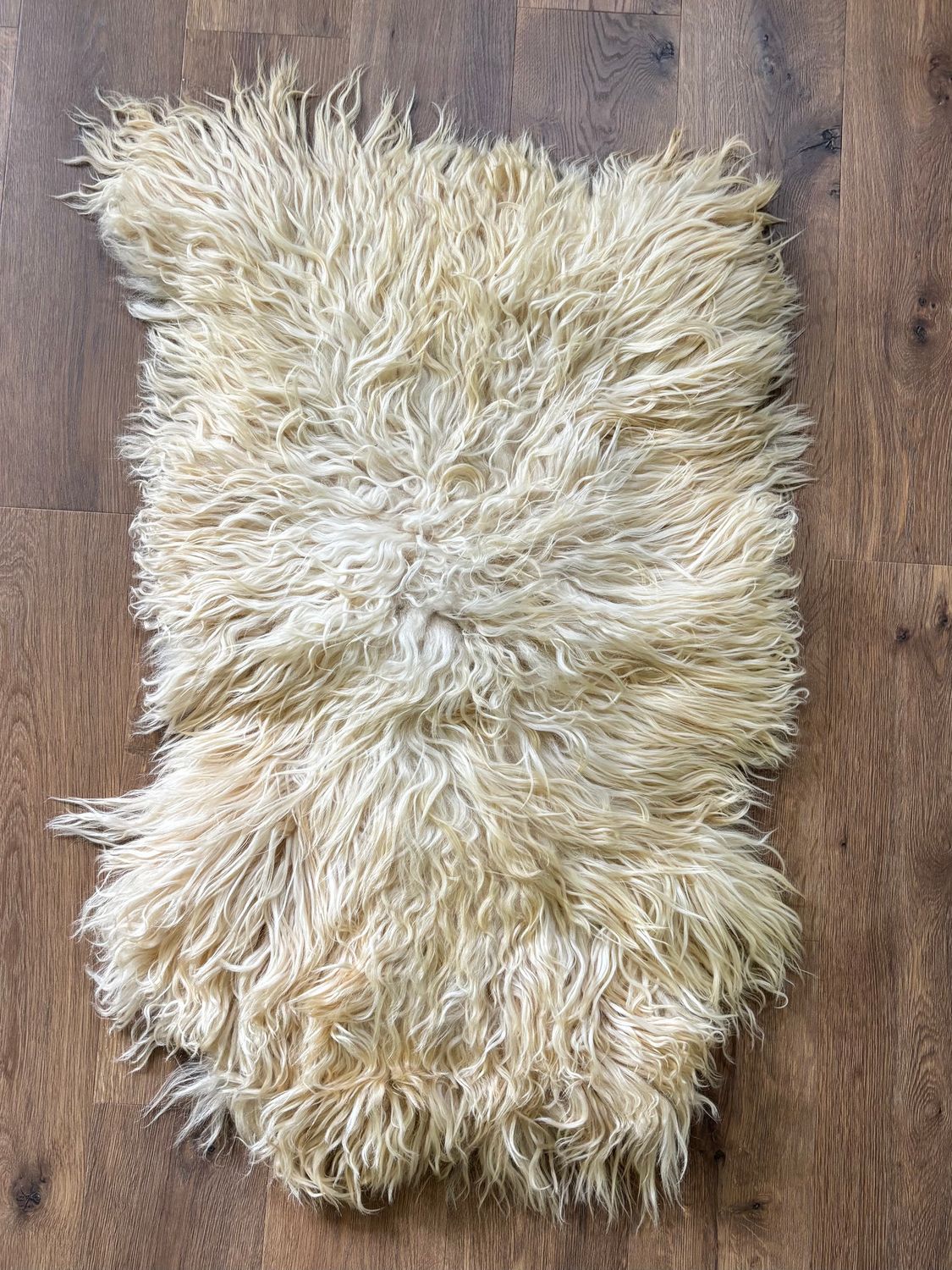 Ivory Large Pelt