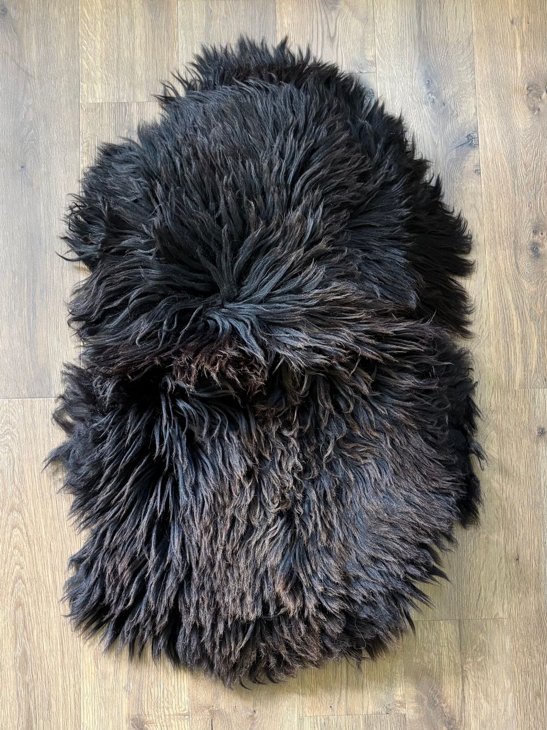 Black Large Pelt (T)