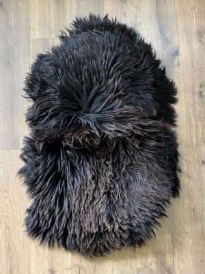 Black Large Pelt (T)