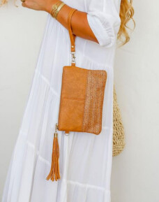 Textured two tone clutch