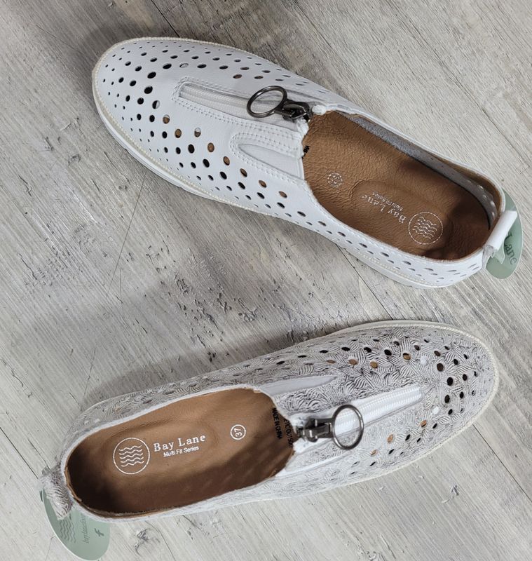 Mercury zip sneaker