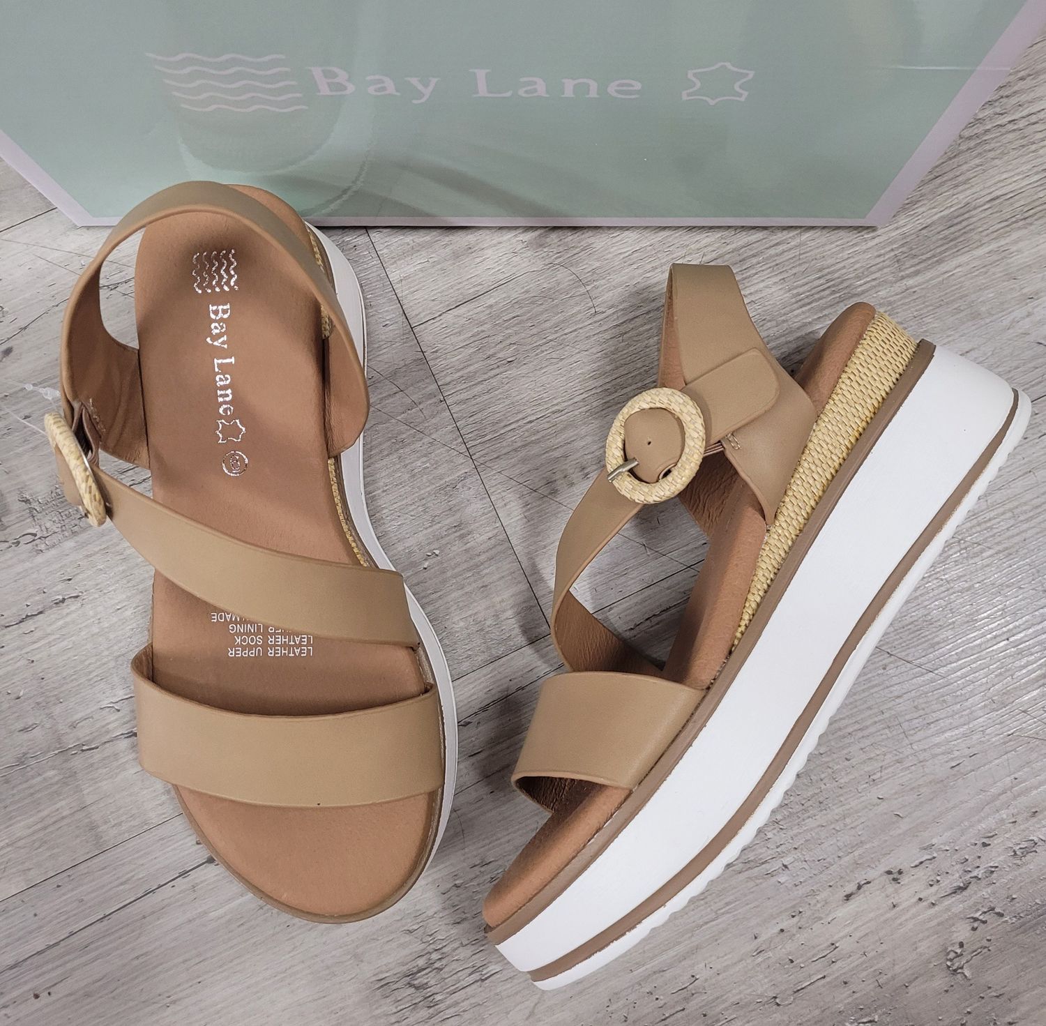 Bay lane Lily