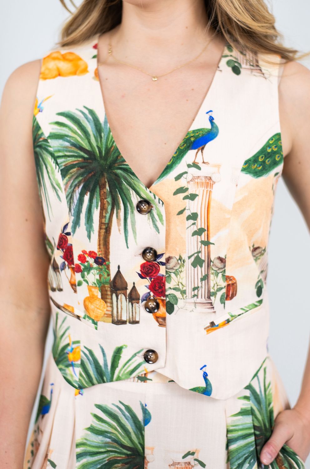 C2194-SD Majestic Desert Vest S24