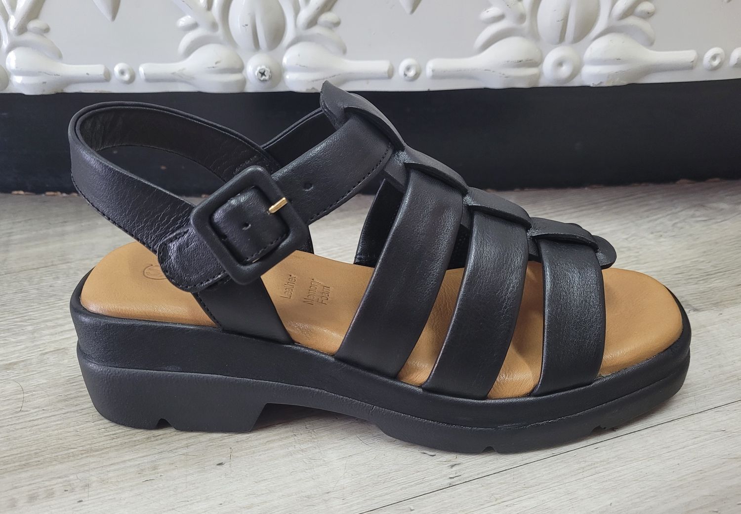 Catalina Black