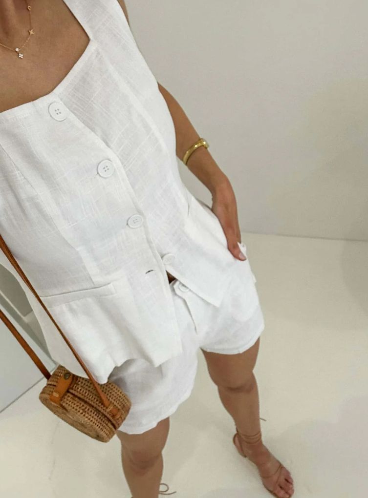 H0858 Bronte Button Vest