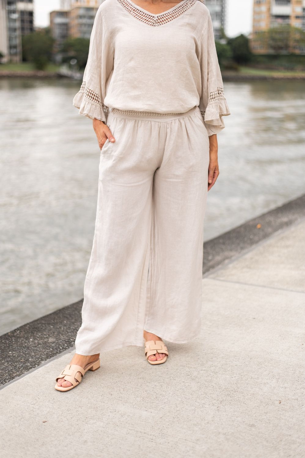 14052A Lace trim linen Pant