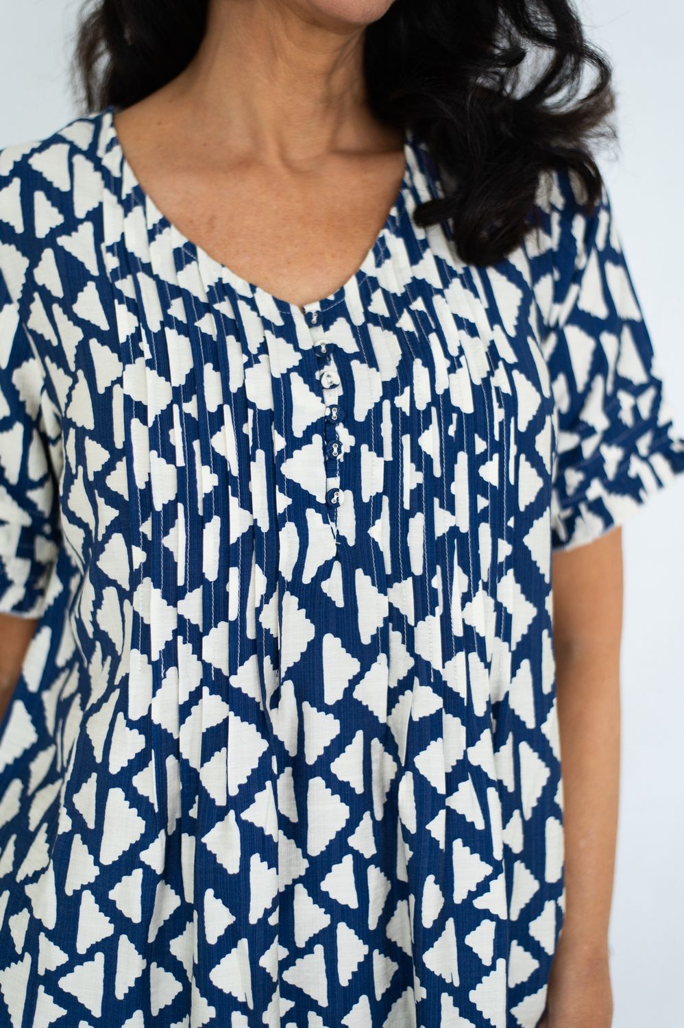 52029 Pleated front top