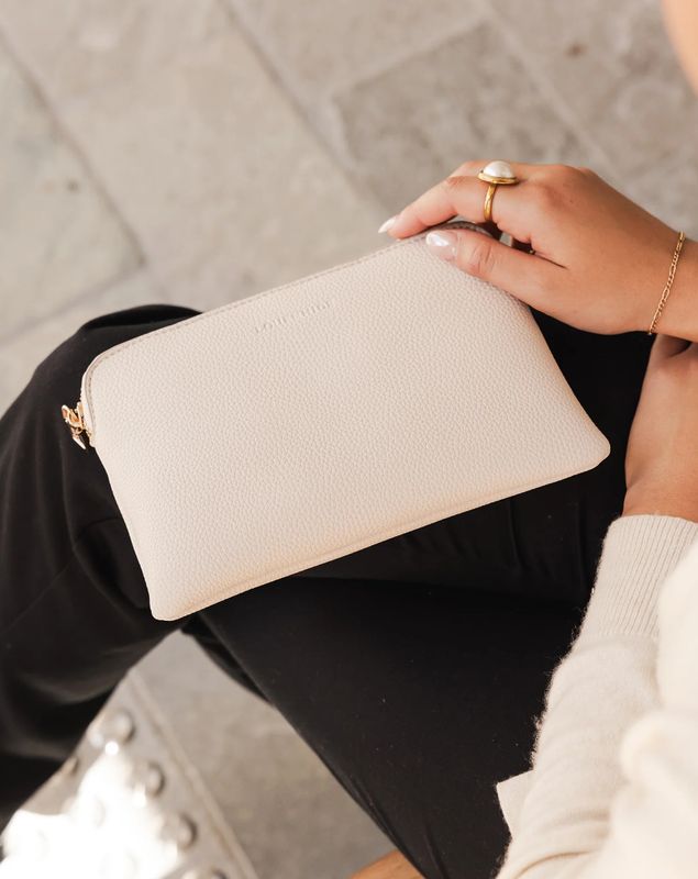 Poppy Clutch