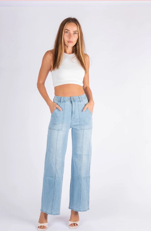 Wakee 7110 Light denim Jean