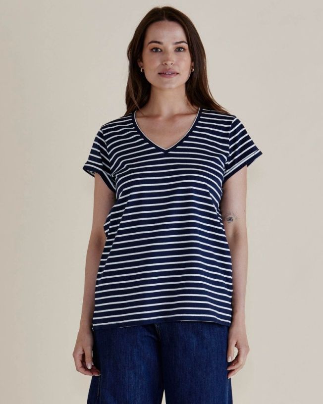 Ayla V-neck Tee
