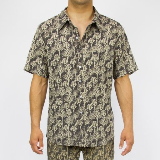 Casa palm men&#39;s short sleeve button up shirt