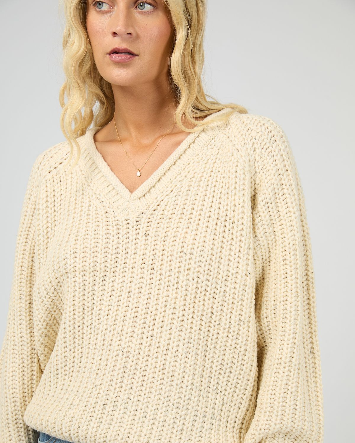 Hali V-Neck Knit