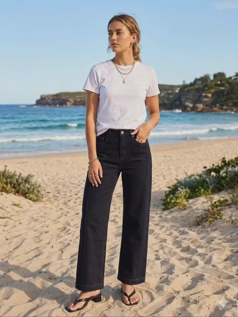 Pleat Luxe Straight Leg Jeans BA067