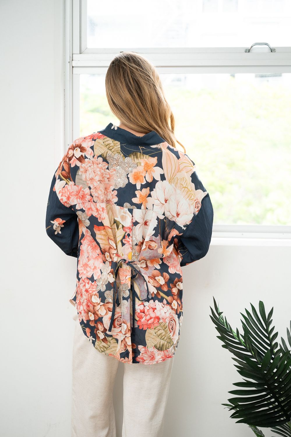 T2075A Flower back detail shirt