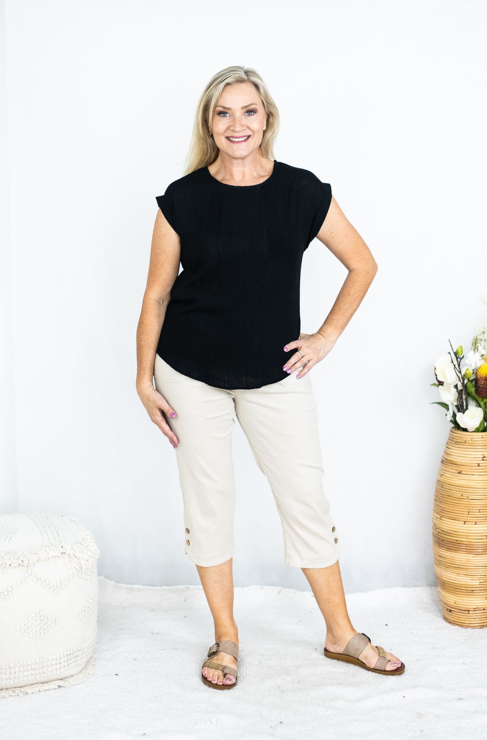 32611Q Folded sleeve Top