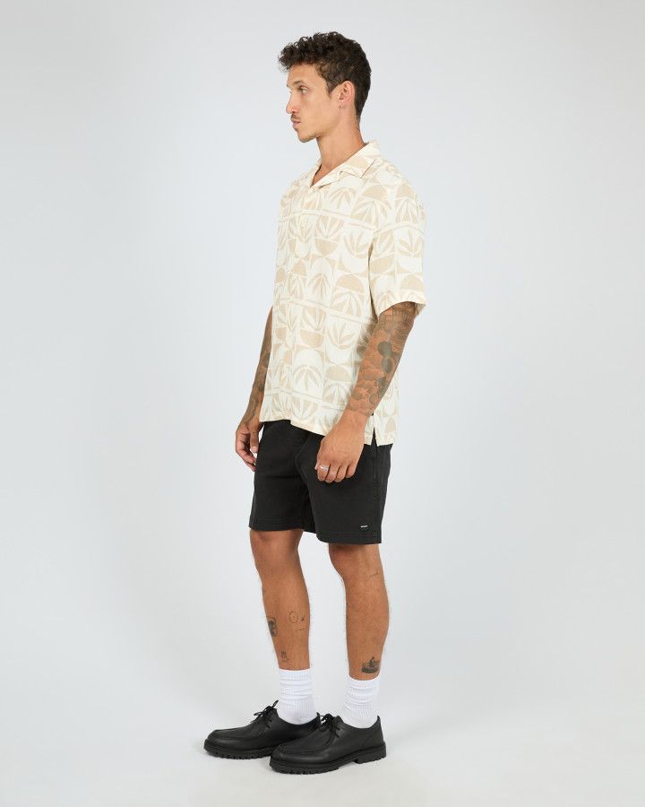 JASPER SHORT