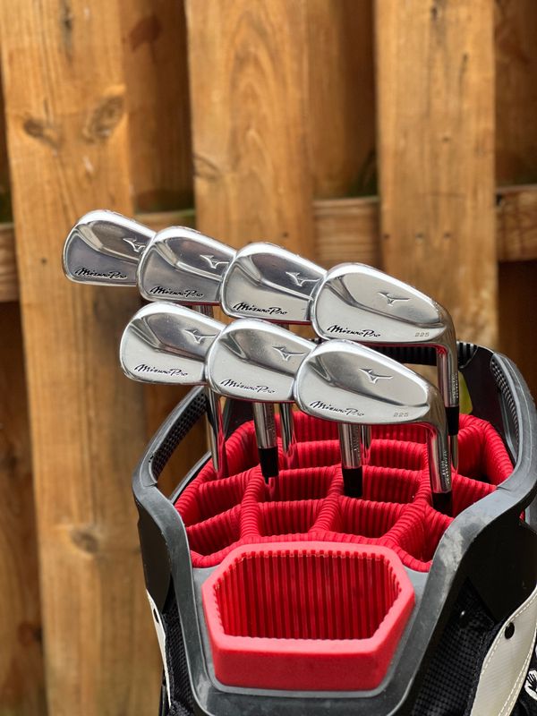 Mizuno Pro 225 Iron Set