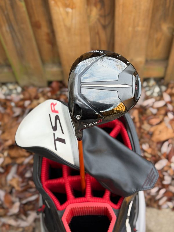 Left Handed Titleist TSR2 9.0° Driver (Tour AD Shaft)