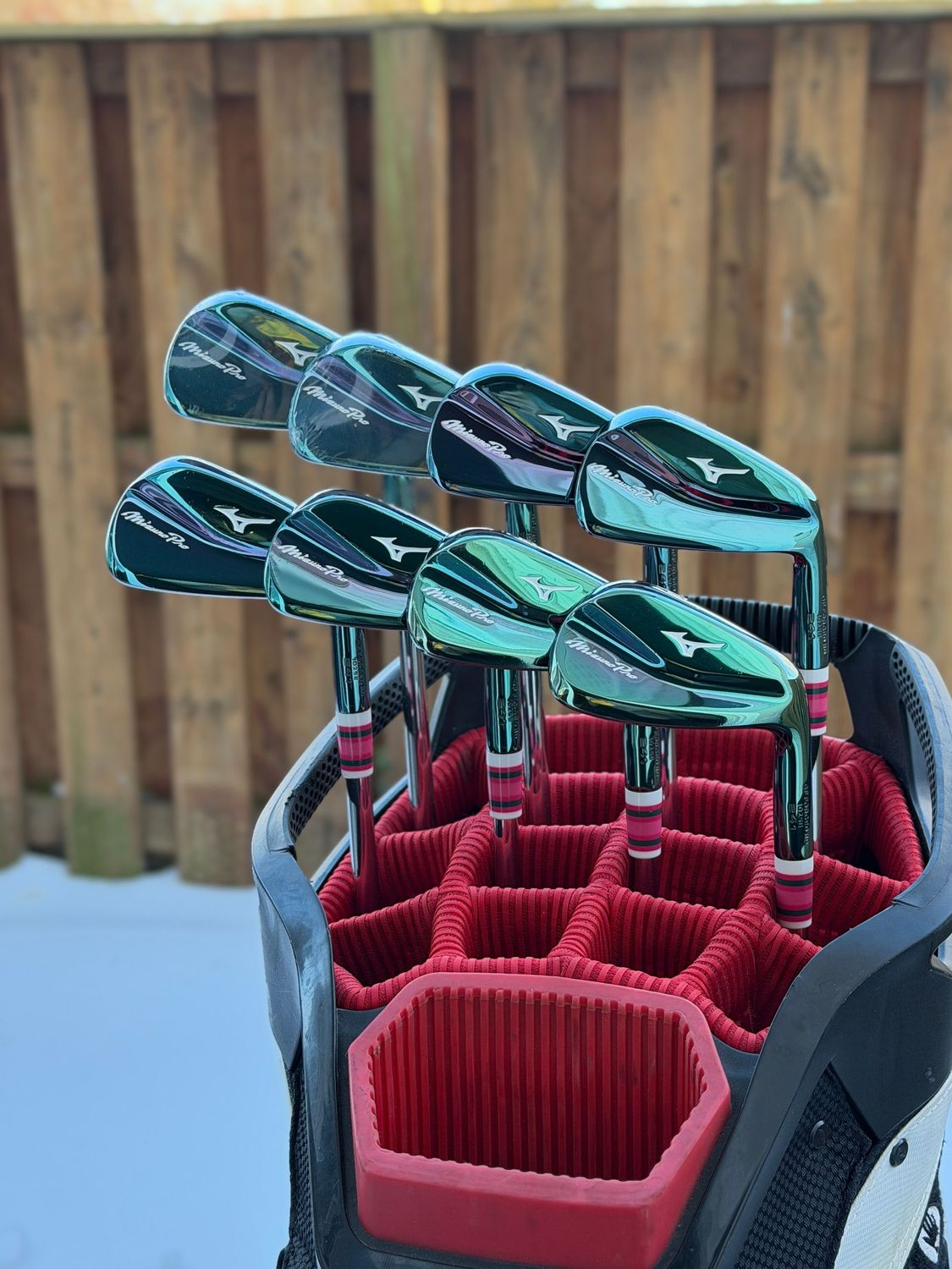 Mizuno Pro 241 Limited Edition Azalea Iron Set (3-PW)