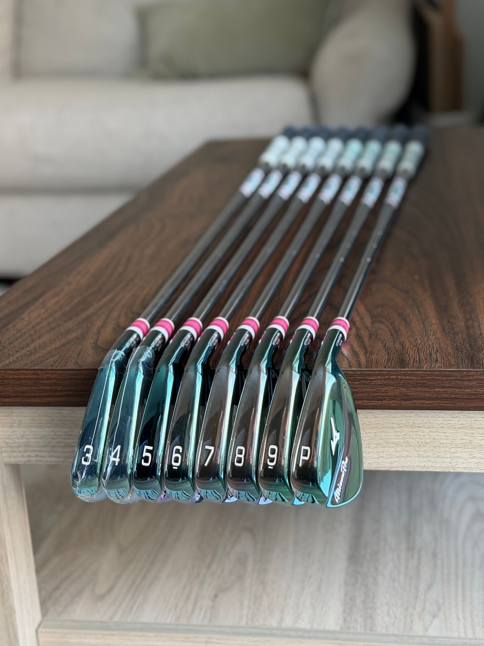 Mizuno Pro 241 Limited Edition Azalea Iron Set (3-PW)