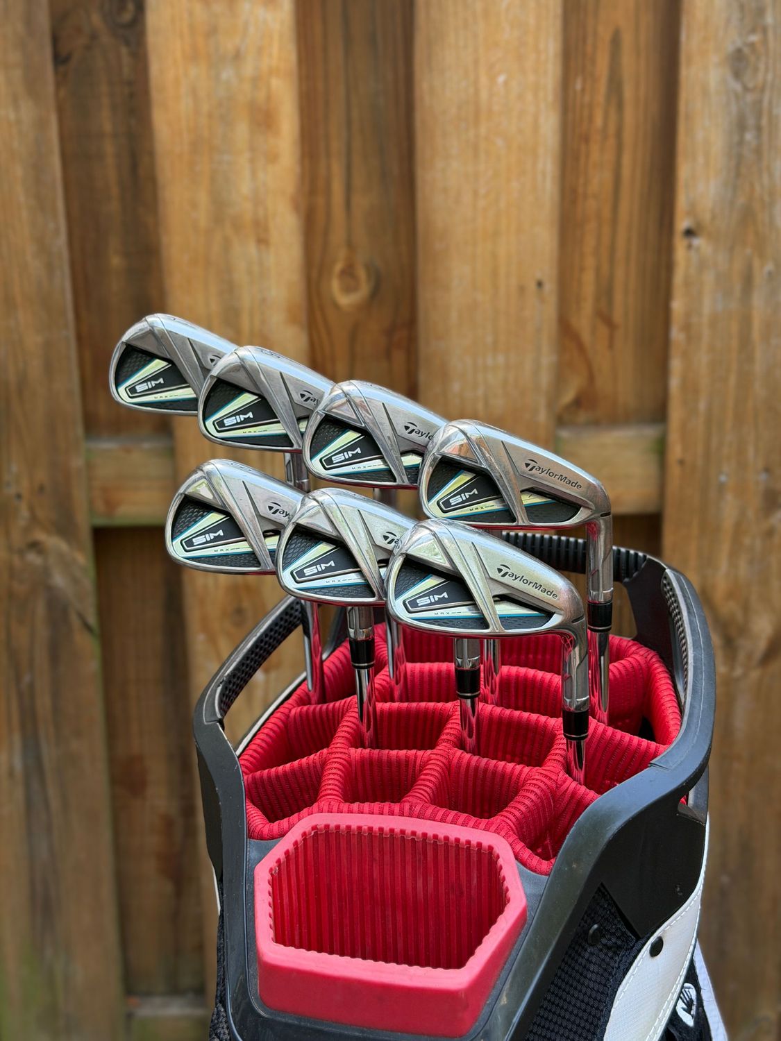 Taylormade Sim Max Iron Set Taylormade Sim Max Iron Set
