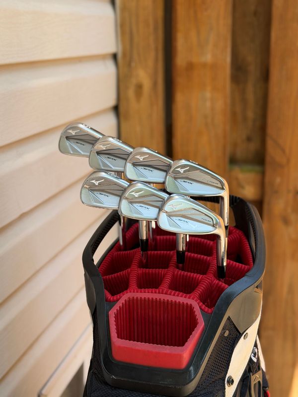 Mizuno JPX 923 Tour Iron Set
