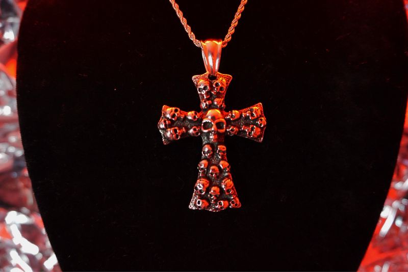 “GRAVEYARD” Chain