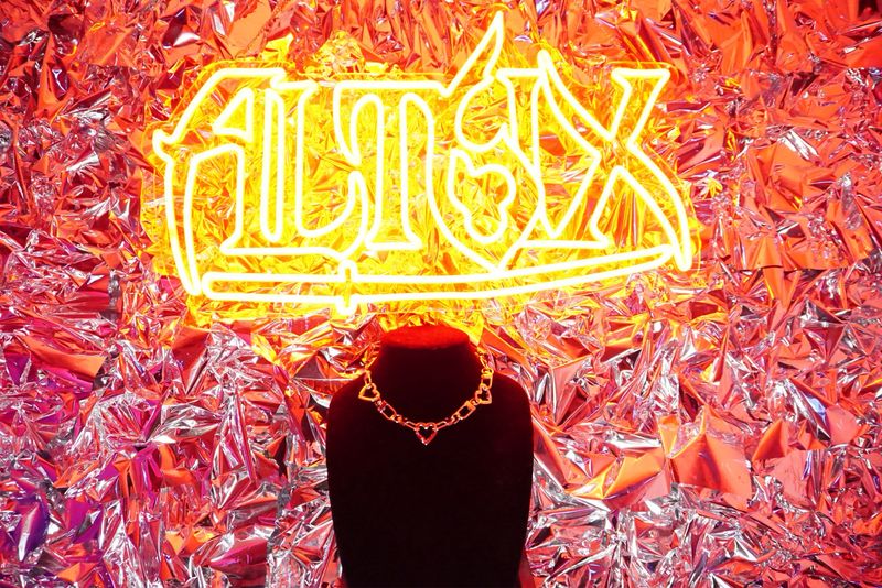 “LUV LOCKDOWN” Chain