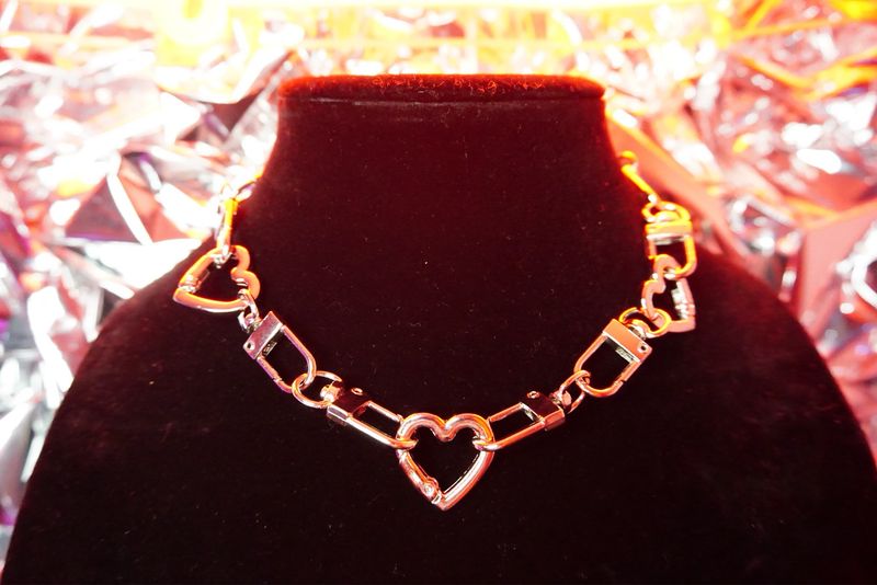 “LUV LOCKDOWN” Chain