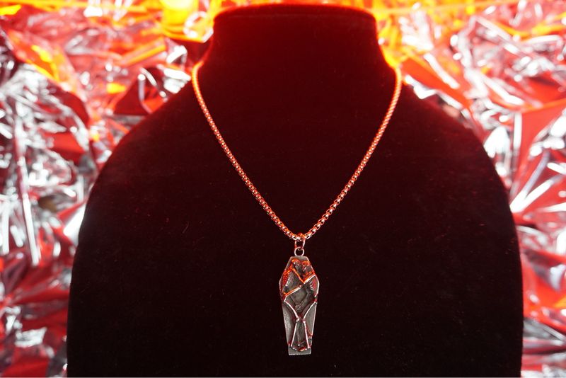 “TIL DEATH” Chain