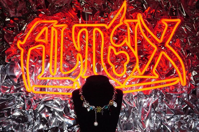 “PARADISE” Chain