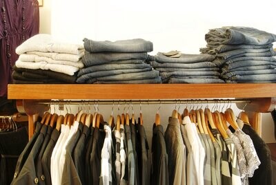 Kleidung / Textilien