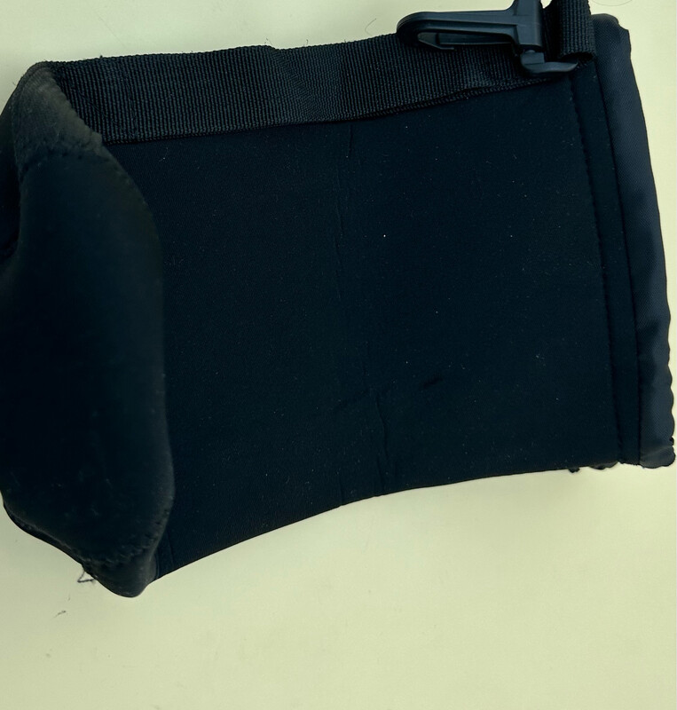 JSP-Schutzhülle für Neopren-Objektiv / Objektivtasche für beleuchtete Linsen und große Festbrennweiten oder breite DSLR-Linsen
90 mal 240mm JSP-Schutzhülle für Neopren-Objektiv / Objektivtasche für beleuchtete Linsen und große Festbrennweiten oder breite DSLR-Linsen
90 mal 240mm