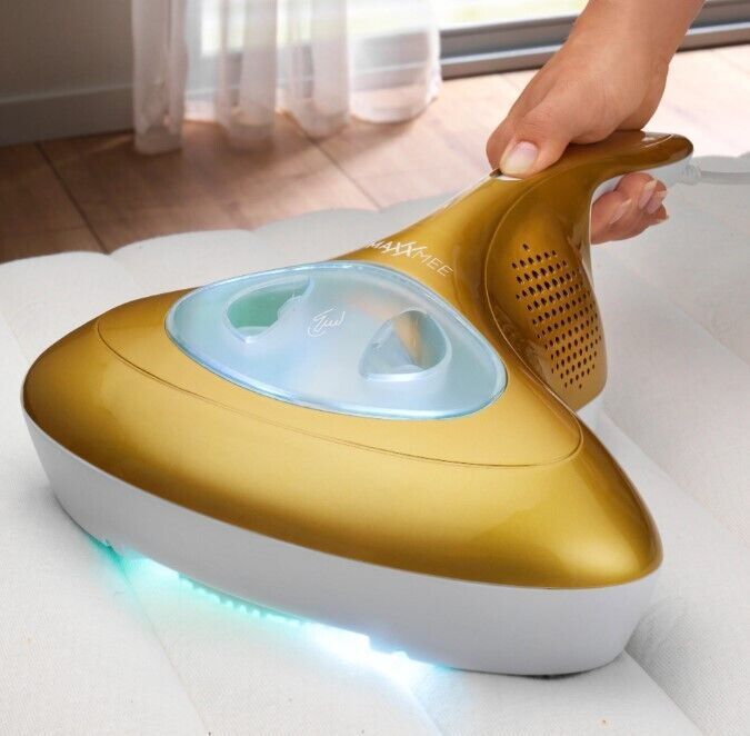 MAXXMEE Antimilben-Handstaubsauger UVC-Licht gold-weiß HEPA Filter beutellos MAXXMEE Antimilben-Handstaubsauger UVC-Licht gold-weiß HEPA Filter beutellos