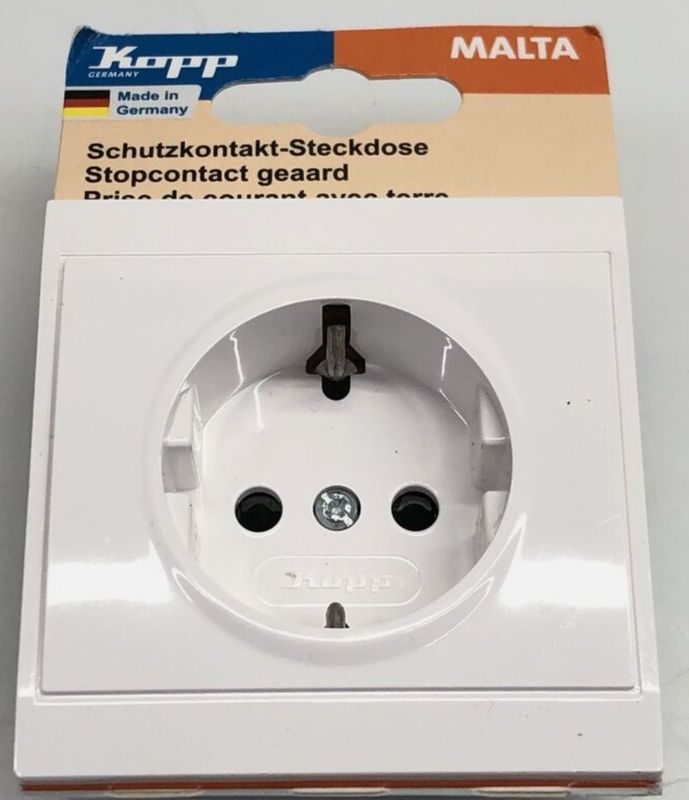 Kopp 923413082 Malta Schutzkontakt-Steckdose mit erhoehtem Beruehrungsschutz, Kopp 923413082 Malta Schutzkontakt-Steckdose mit erhoehtem Beruehrungsschutz,