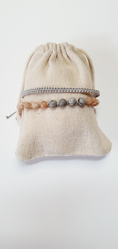 Edelsteinarmband aus Sonnenstein und Picasso Jaspis Edelsteinarmband aus Sonnenstein und Picasso Jaspis