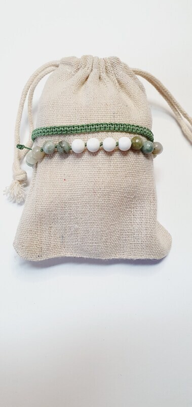 Edelsteinarmband aus Jade und Kascholong Edelsteinarmband aus Jade und Kascholong