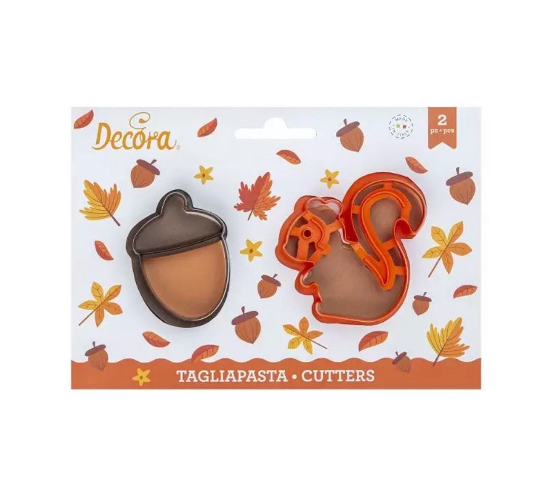 Squirrel &amp; Acorn Plastic Cutters