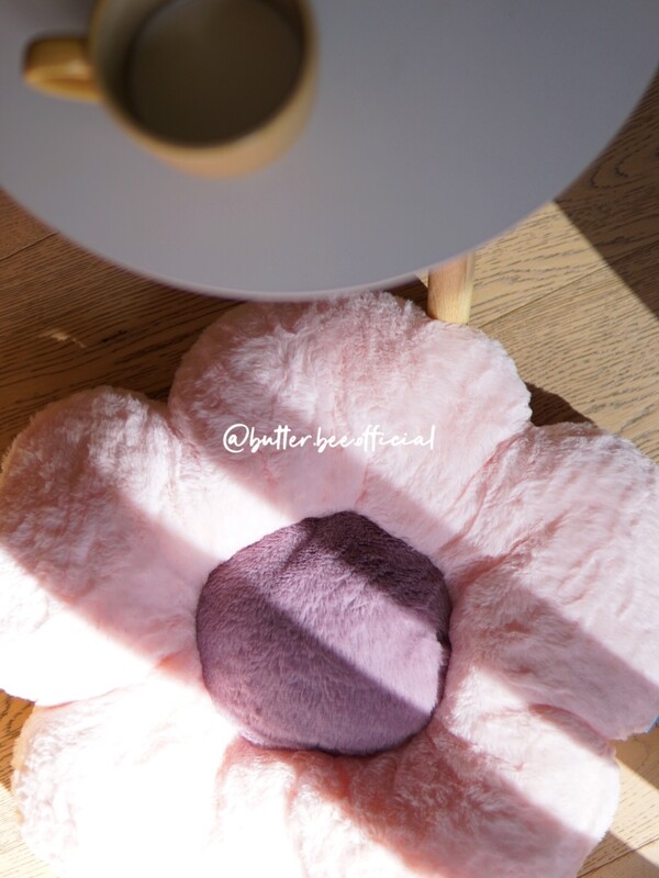 Aesthetic Flower Pillow - Purple