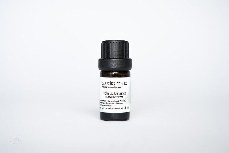 HOLISTIC AROMATHERAPY 5 ELEMENTEN