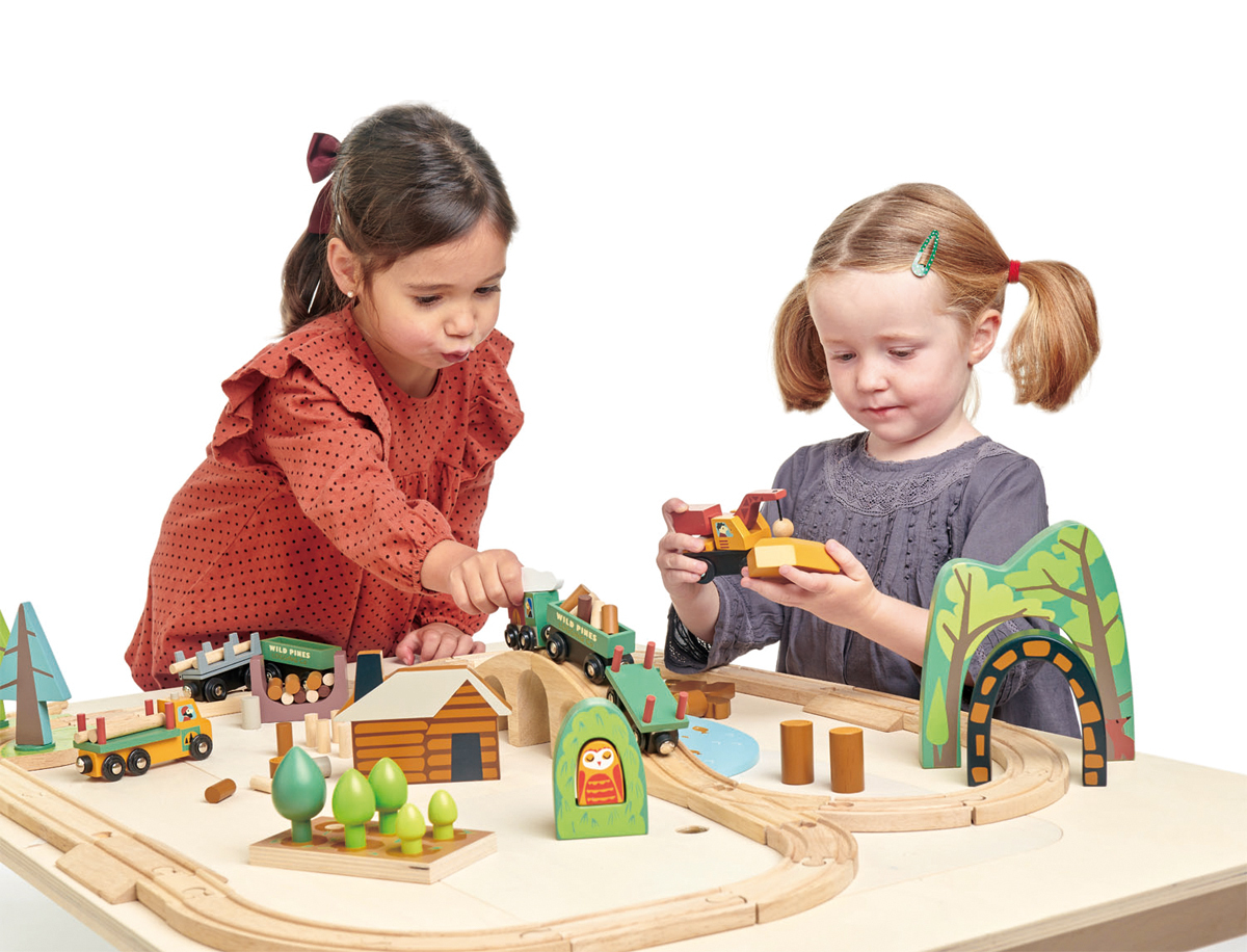 Tender Leaf Toys | Treinbaan | In Het Dennenbos